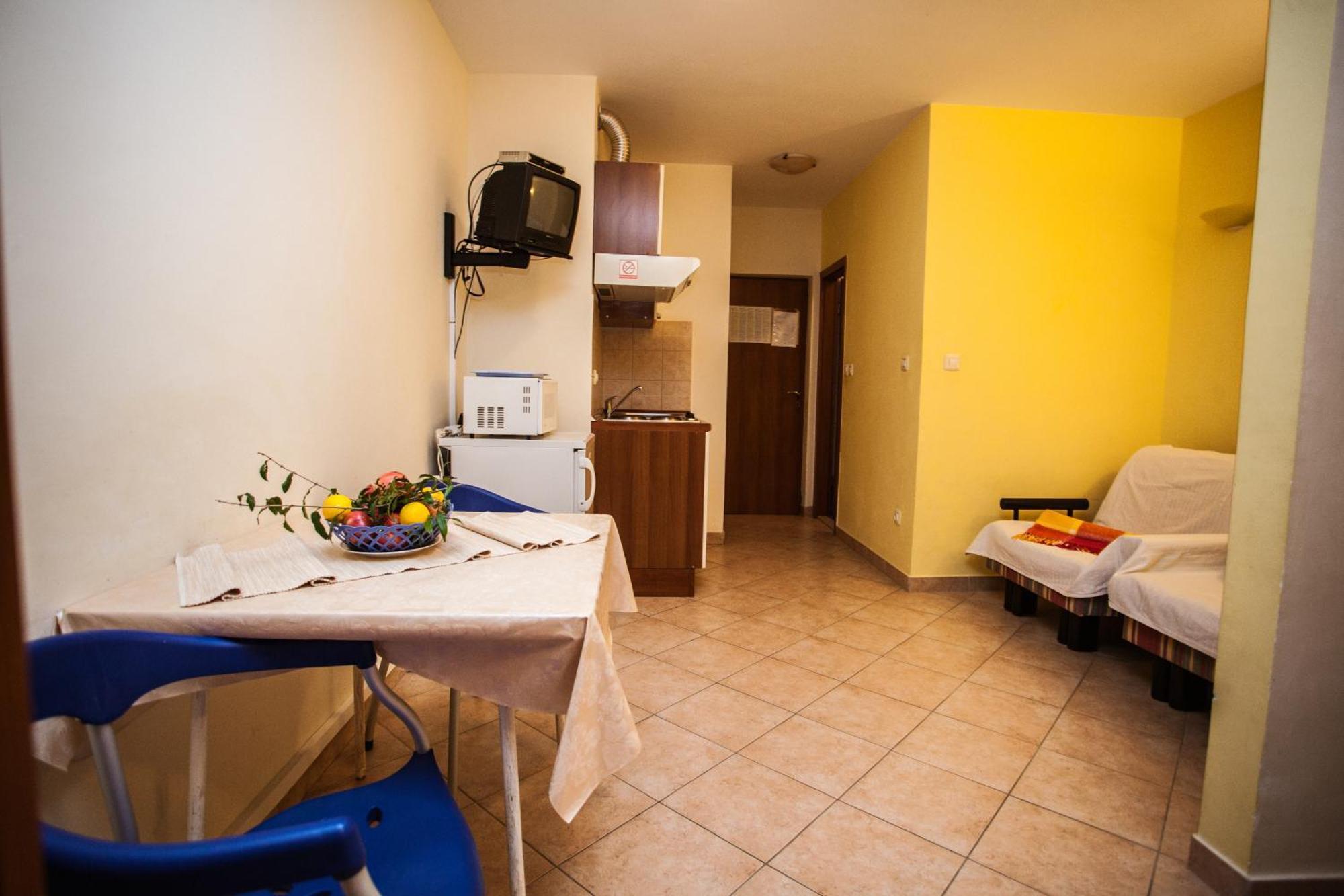 Apartments Agava-Mirjana Omiš Chambre photo