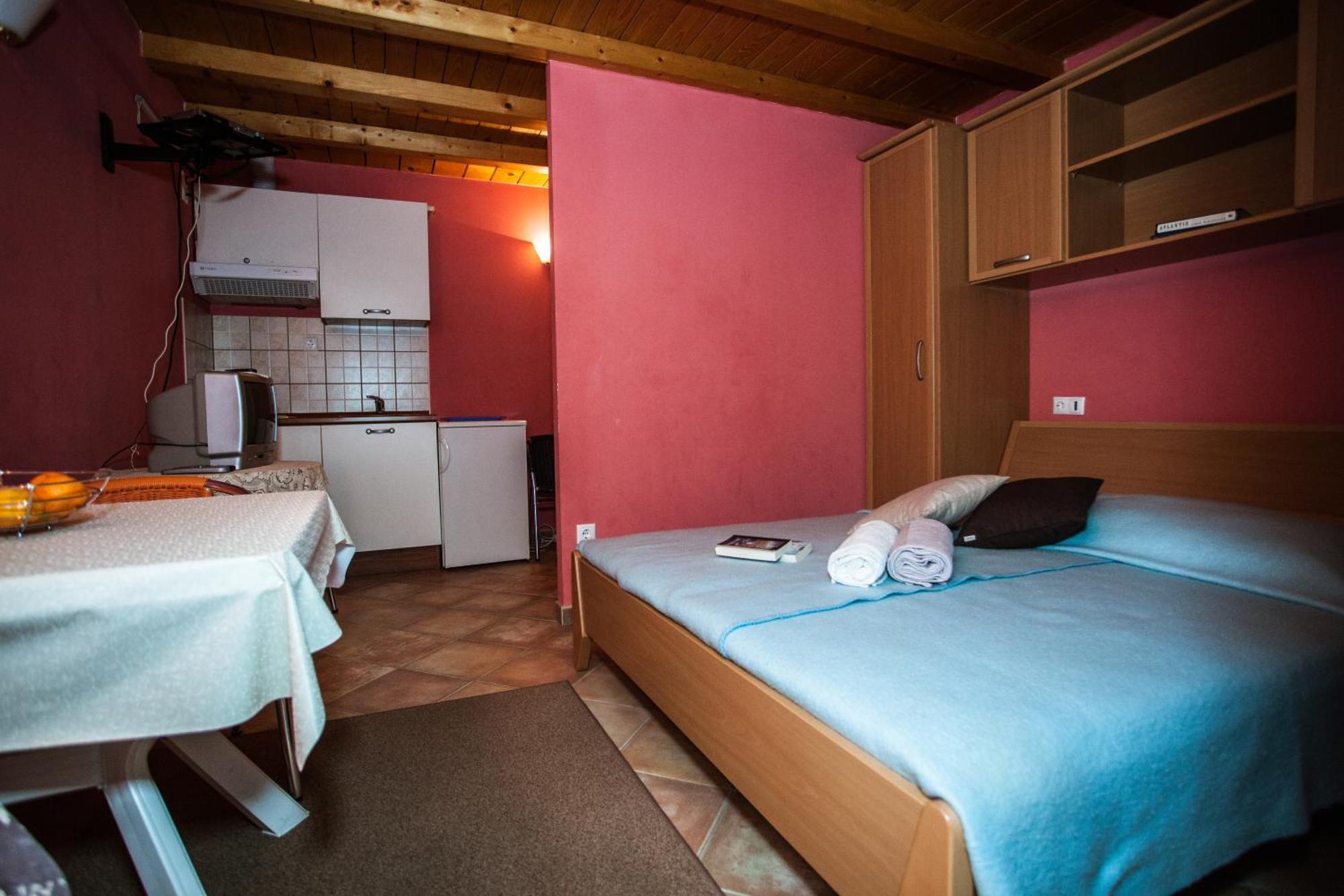 Apartments Agava-Mirjana Omiš Chambre photo