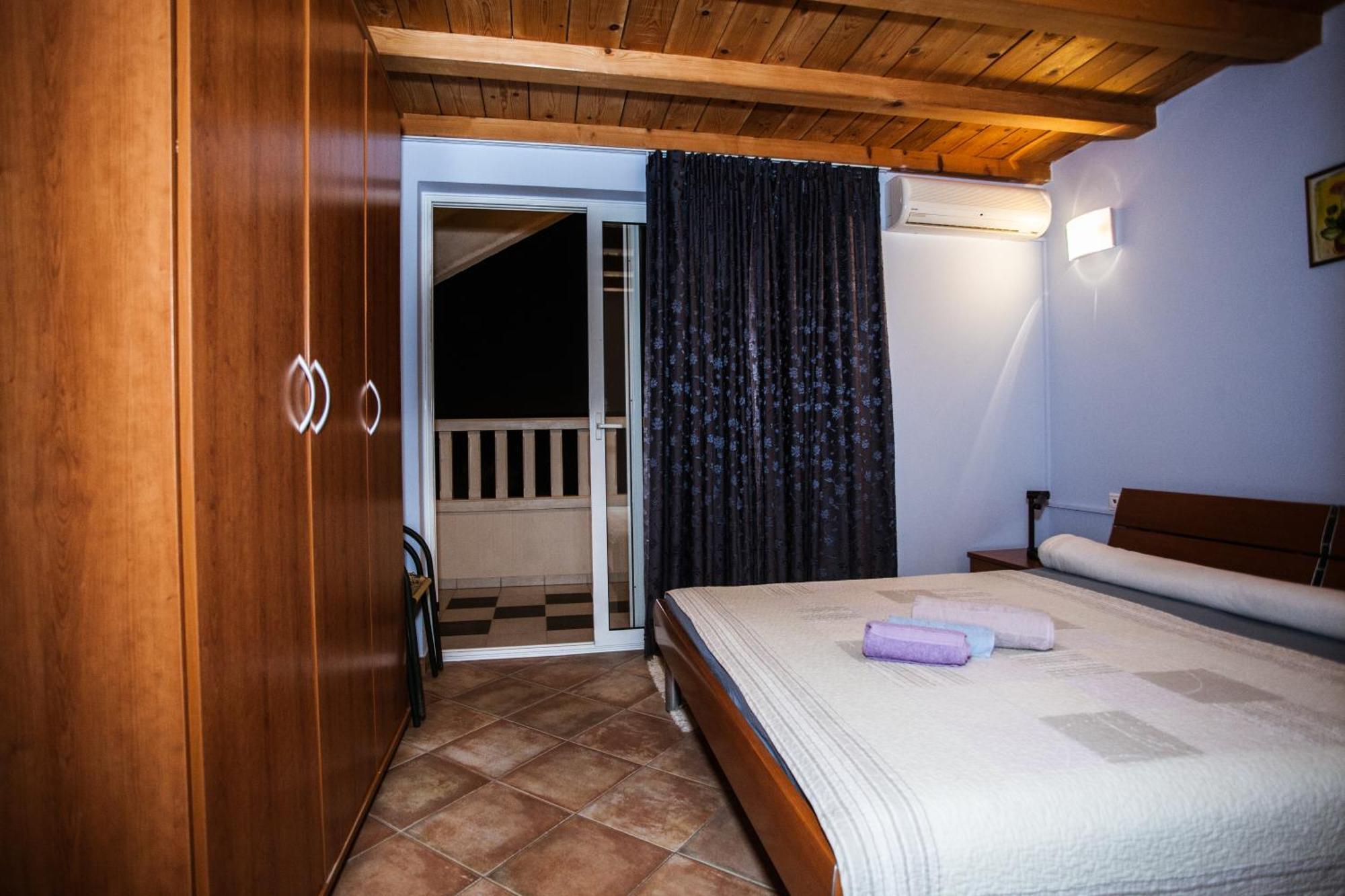 Apartments Agava-Mirjana Omiš Chambre photo