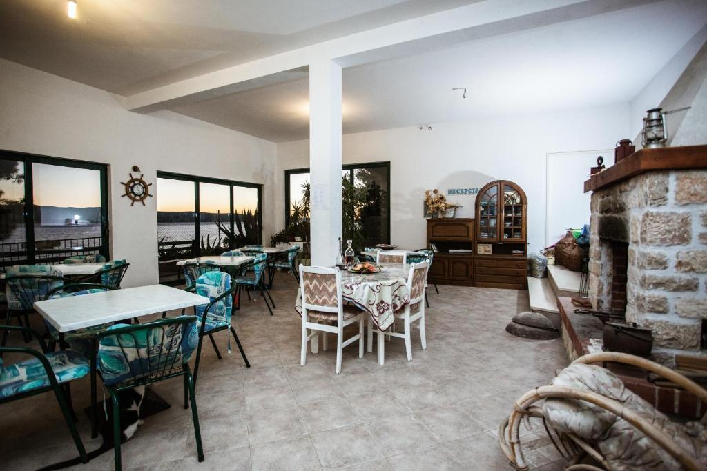Apartments Agava-Mirjana Omiš Extérieur photo