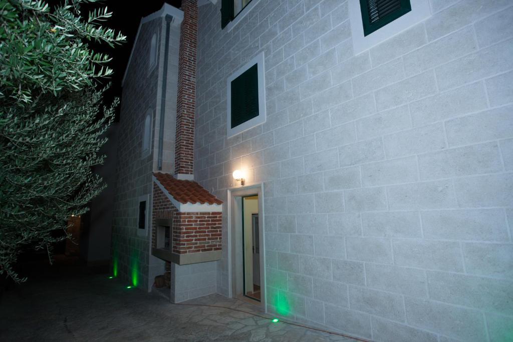 Apartments Agava-Mirjana Omiš Extérieur photo