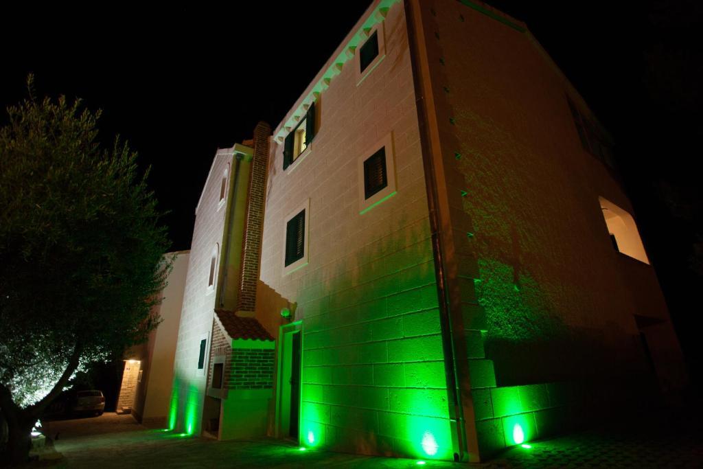 Apartments Agava-Mirjana Omiš Extérieur photo